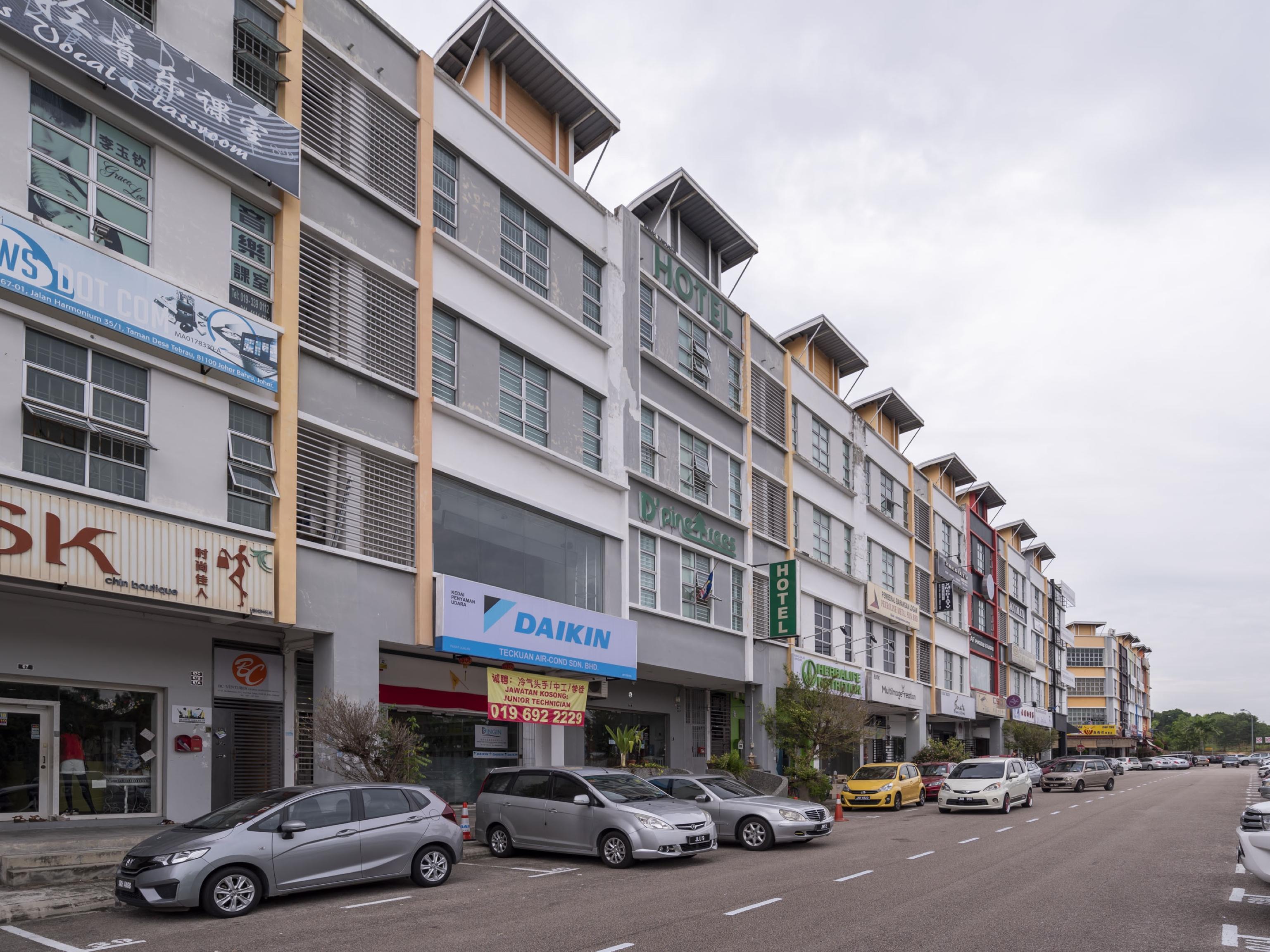 D'Pinetrees Hotel Johor Bahru Ngoại thất bức ảnh
