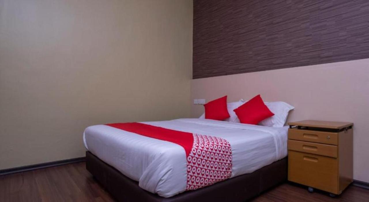 D'Pinetrees Hotel Johor Bahru Ngoại thất bức ảnh